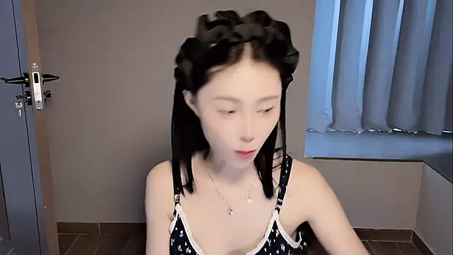 yuyu-33 online show from August 2026 06:12:01 AM