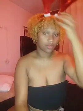 EvonyFoxxx online show from December 2025 12:07:01 AM