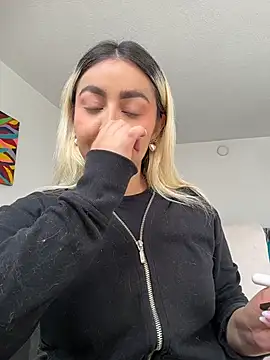 Elina Hills online show from March 2026 06:01:01 PM