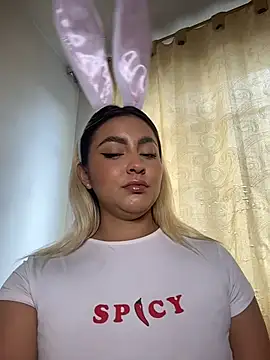 Elina Hills online show from March 2026 06:08:01 PM