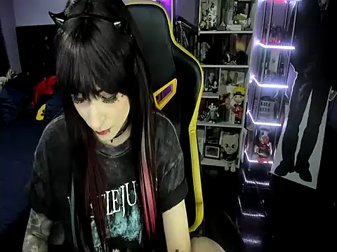 Yummy dark online show from November 2025 07:07:01 AM