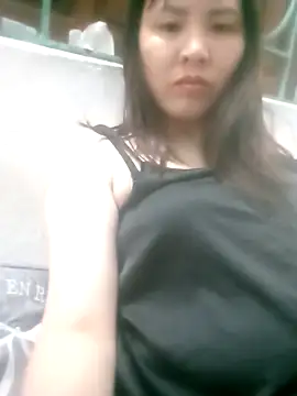 Snapshot of Elina_99 chatting on November 2025 01:40:02 AM Elina 99 online show from November 2025 01:40:02 AM