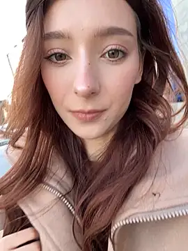 LilluKatten online show from November 2025 10:25:01 AM