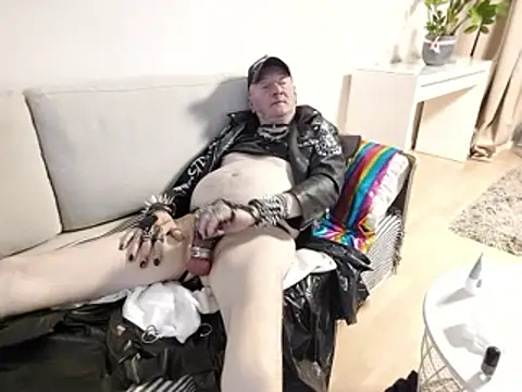 Snapshot of NahkaSami chatting on January 2026 09:31:01 PM NahkaSami online show from January 2026 09:31:01 PM