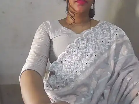 Snapshot of Nancy_queen001 chatting on October 2025 07:04:02 PM Nancy queen001 online show from October 2025 07:04:02 PM