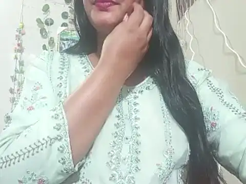 Nancy queen001 online show from December 2025 05:53:02 PM