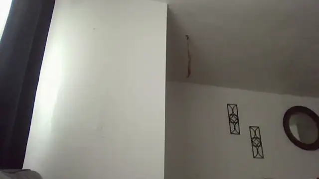 Snapshot of prettylildes chatting on November 2025 03:23:02 PM prettylildes online show from November 2025 03:23:02 PM