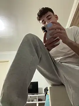 Snapshot of yasinesra757_ chatting on December 2025 03:15:01 AM yasinesra757 online show from December 2025 03:15:01 AM