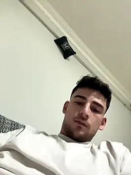 Snapshot of yasinesra757_ chatting on January 2026 10:13:02 PM yasinesra757 online show from January 2026 10:13:02 PM