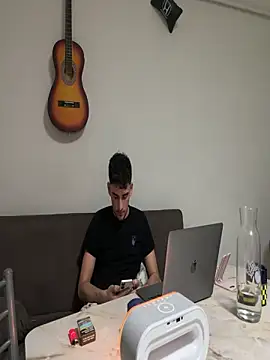 Snapshot of yasinesra757_ chatting on January 2026 01:41:01 AM yasinesra757 online show from January 2026 01:41:01 AM