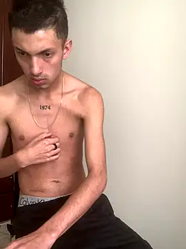 Snapshot of dylan_drakee chatting on October 2025 05:35:01 PM dylan drakee online show from October 2025 05:35:01 PM