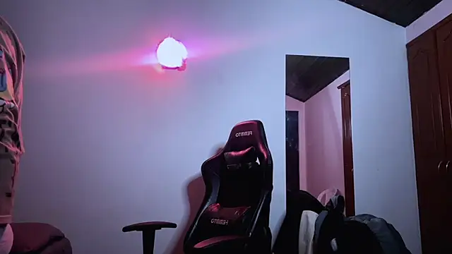 3v1l online show from November 2025 04:12:01 AM