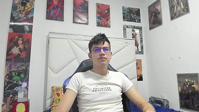 Snapshot of NICK_VERS chatting on November 2025 07:36:02 PM NICK VERS online show from November 2025 07:36:02 PM