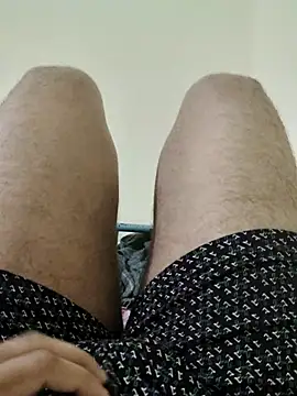 unknownman697856 online show from November 2025 01:36:01 PM