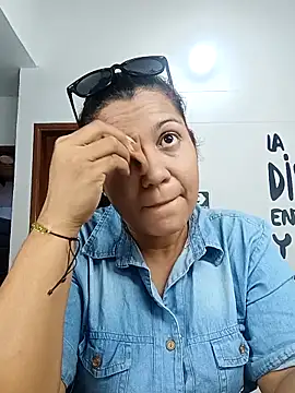 Samaraa Lee online show from November 2025 11:24:02 AM