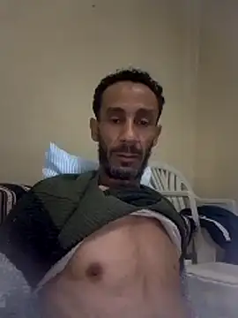 Snapshot of walide100000 chatting on March 2026 09:15:01 PM walide100000 online show from March 2026 09:15:01 PM