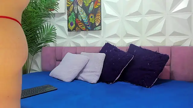 Snapshot of Anggie_Miller chatting on February 2026 09:03:02 AM Anggie Miller online show from February 2026 09:03:02 AM