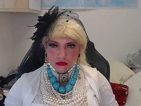 VanesaCrossic online show from June 2026 10:21:02 AM