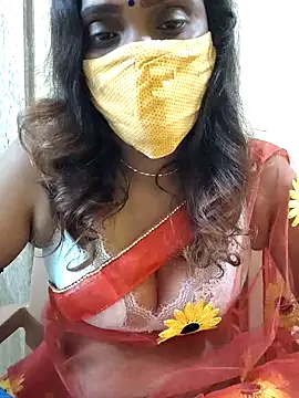 Queen-dhivya online show from December 2025 01:20:02 PM