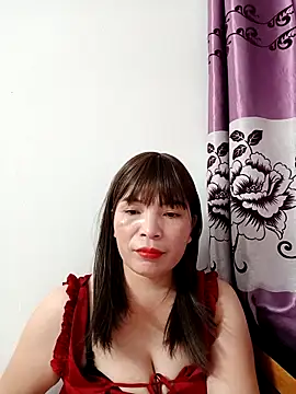 Snapshot of Liulive chatting on November 2025 01:50:02 AM Liulive online show from November 2025 01:50:02 AM