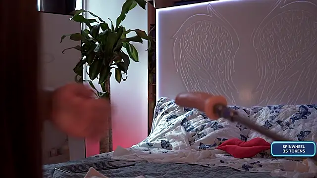 emily montoya1 online show from February 2026 09:42:01 PM