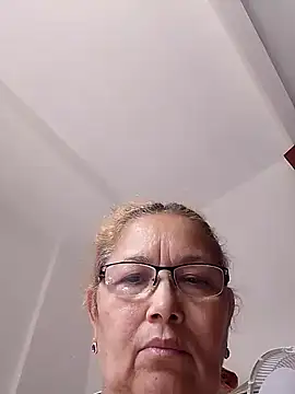 Snapshot of Cessi50 chatting on November 2025 07:25:01 PM Cessi50 online show from November 2025 07:25:01 PM