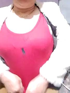 small-house123 online show from November 2025 01:05:02 AM