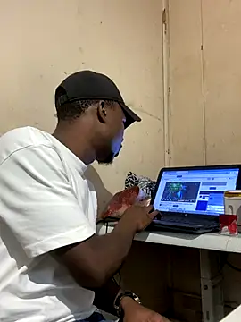 Snapshot of Ndodemnyama@xh chatting on November 2025 05:52:02 AM Ndodemnyamaxh online show from November 2025 05:52:02 AM