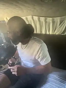 Dave 5518 online show from April 2026 08:44:01 PM