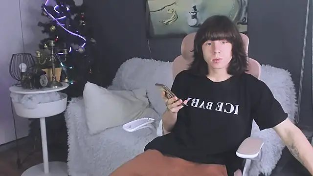 CutieKai  online show from January 2026 04:03:01 AM