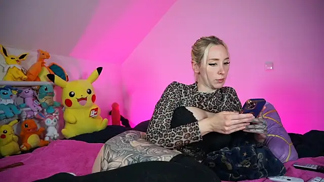 StellaCinderella online show from October 2025 01:33:02 PM