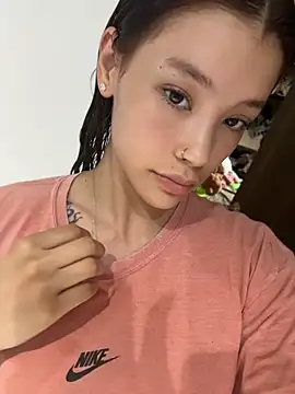 bergmanamii online show from June 2026 10:26:01 PM