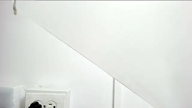 kendra london online show from February 2026 11:22:02 AM