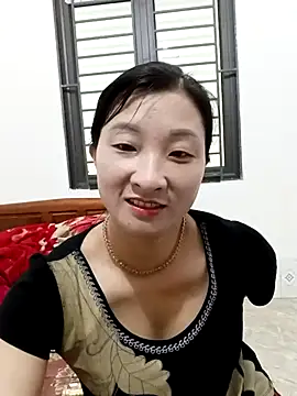 wees-lind online show from March 2026 01:47:01 AM