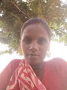 Snapshot of Simmy_cut chatting on November 2025 09:10:01 AM Simmy cut online show from November 2025 09:10:01 AM