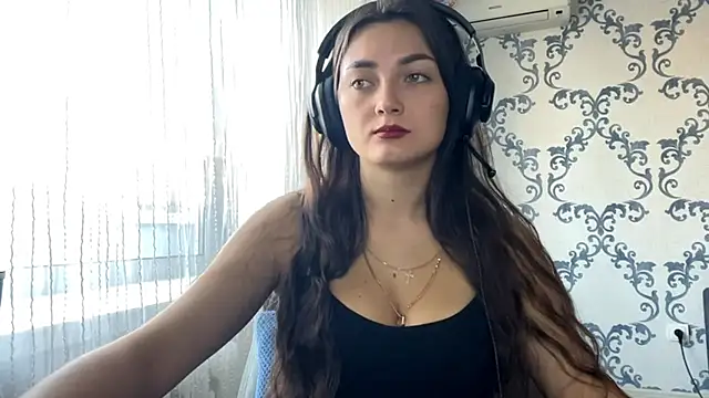 TwotyBright online show from November 2025 08:02:02 AM