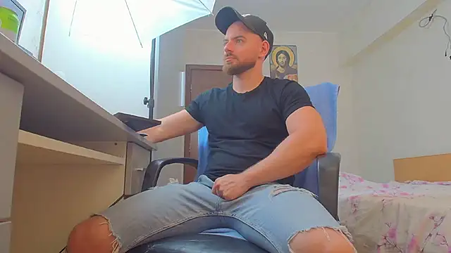 Ryanstone  online show from July 2026 11:01:02 AM