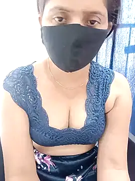 Aarti909090 online show from March 2026 07:44:01 AM