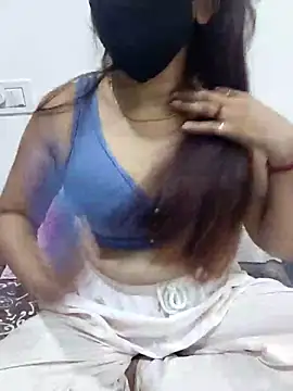 Aarti909090 online show from June 2026 02:39:01 PM