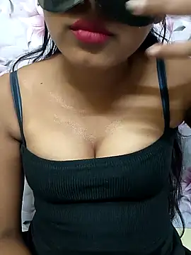 Snapshot of NaughtyAngelcam2 chatting on November 2025 03:45:02 PM NaughtyAngelcam2 online show from November 2025 03:45:02 PM