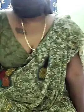 Snapshot of tam-queen1 chatting on November 2025 09:08:02 AM tam-queen1 online show from November 2025 09:08:02 AM