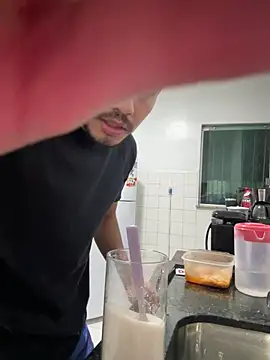 Snapshot of meninadeparis chatting on March 2026 01:11:01 AM meninadeparis online show from March 2026 01:11:01 AM