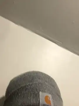 Snapshot of youngbull_dada chatting on December 2025 05:17:02 AM youngbull dada online show from December 2025 05:17:02 AM