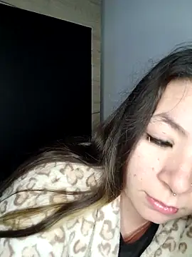 Baby Myla online show from November 2025 09:06:01 PM