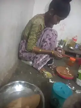 Jooli cuty online show from November 2025 12:09:01 AM