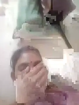 Jooli cuty online show from November 2025 01:55:02 PM