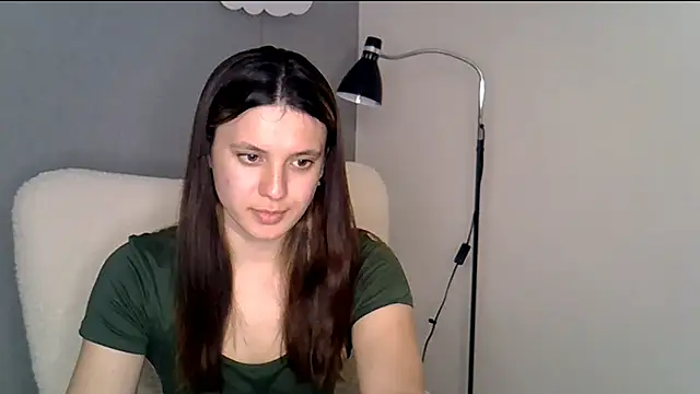 Snapshot of KiraHoney chatting on April 2026 07:27:02 PM KiraHoney online show from April 2026 07:27:02 PM