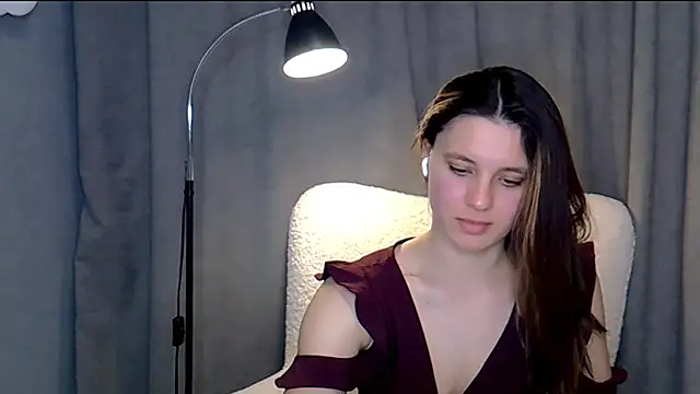 Snapshot of KiraHoney chatting on May 2026 07:41:02 PM KiraHoney online show from May 2026 07:41:02 PM
