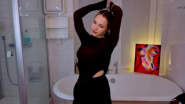 LeenaPuita online show from January 2026 06:11:02 PM