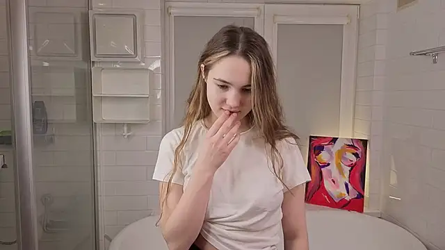 LeenaPuita online show from February 2026 05:22:02 PM